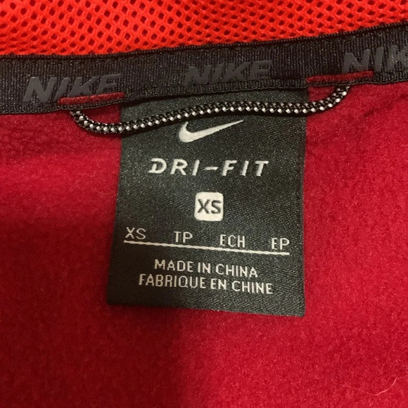 Boys Nike Dri Fit Red Hoodie Size XS EUC - Picture 7 of 8